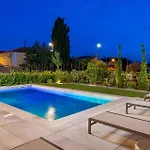 Stunning Apartment In Omisalj