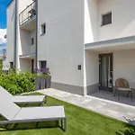 Stunning Apartment In Omisalj Lägenhet Omišalj