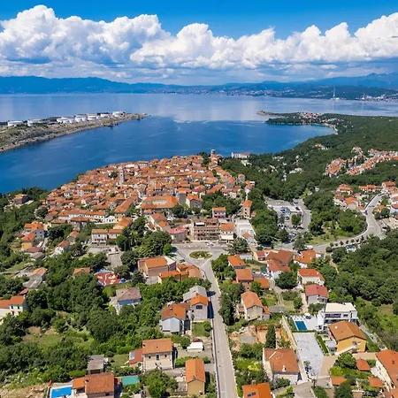 公寓 Gorgeous Apartment In Omisalj *