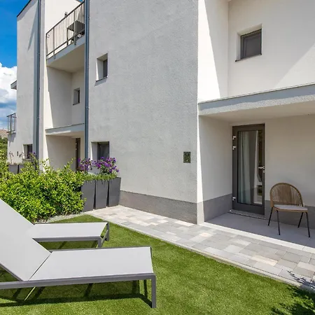 Awesome Apartment In Omisalj Apartman Omišalj
