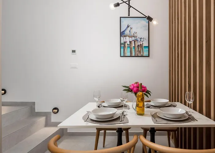 Gorgeous Apartment In Omisalj