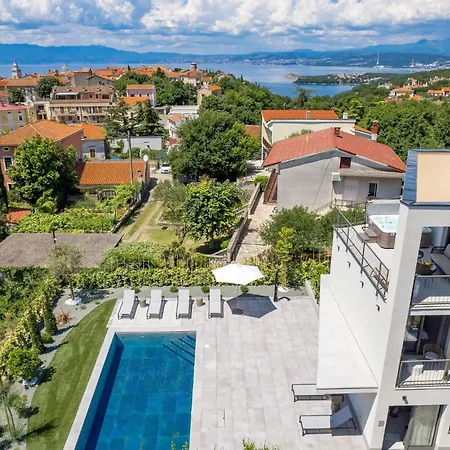 Stunning Apartment In Omisalj *